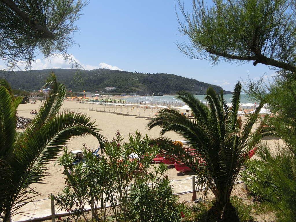 Blu Marine Casa A 10Mt Dalla Spiaggia Peschici Exteriör bild
