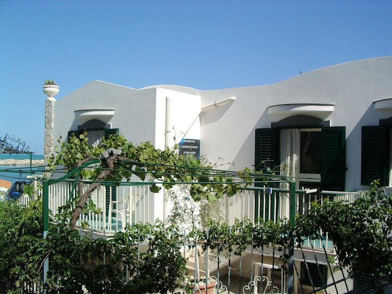 Blu Marine Casa A 10Mt Dalla Spiaggia Peschici Exteriör bild