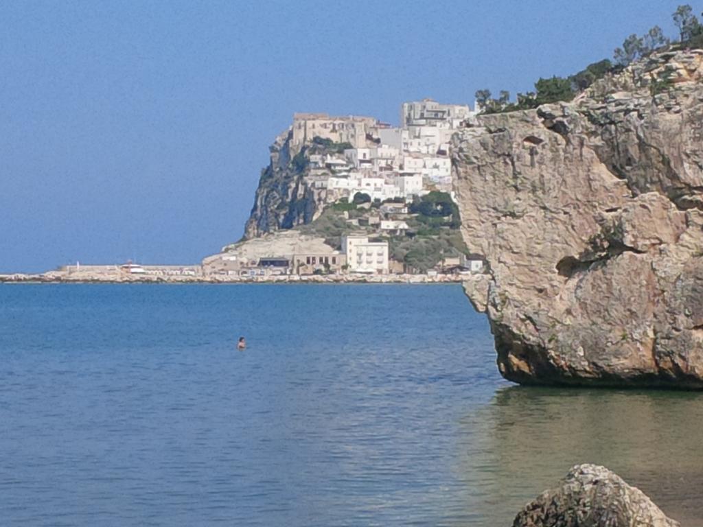 Blu Marine Casa A 10Mt Dalla Spiaggia Peschici Exteriör bild