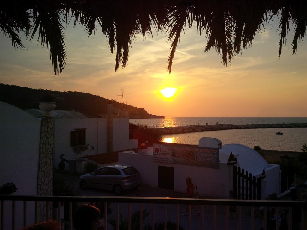 Blu Marine Casa A 10Mt Dalla Spiaggia Peschici Exteriör bild