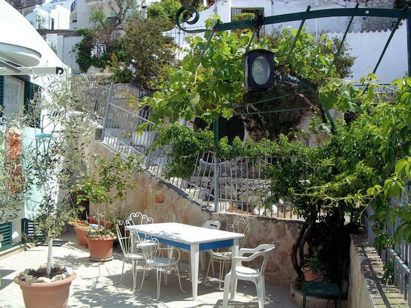 Blu Marine Casa A 10Mt Dalla Spiaggia Peschici Exteriör bild