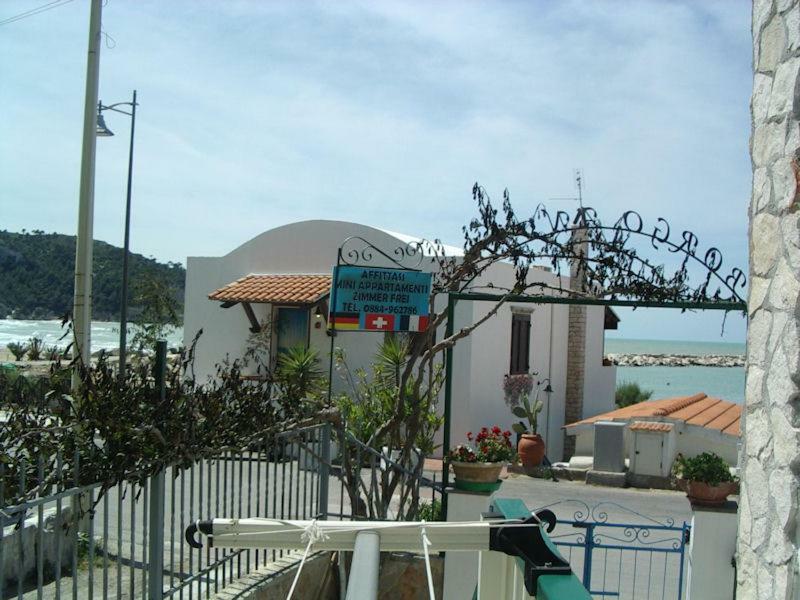 Blu Marine Casa A 10Mt Dalla Spiaggia Peschici Exteriör bild